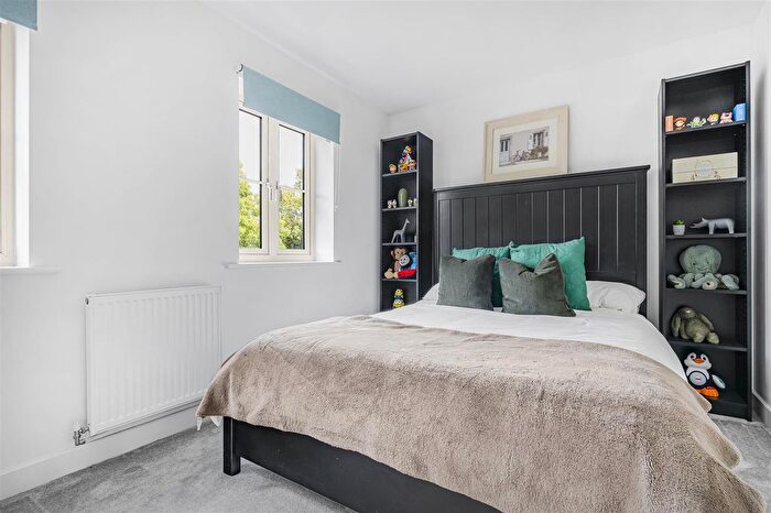 2 Bedroom Semi-Detached House For Sale In Coppice Way, Launton, OX26