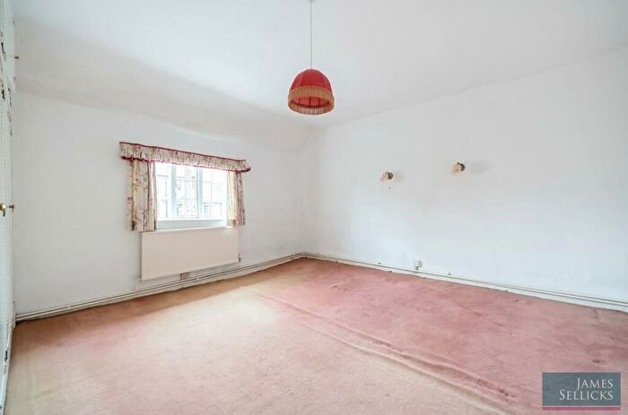 6 Bedroom Character Property For Sale In White House Farm, Back Lane, Burton Overy, Leicester, LE8
