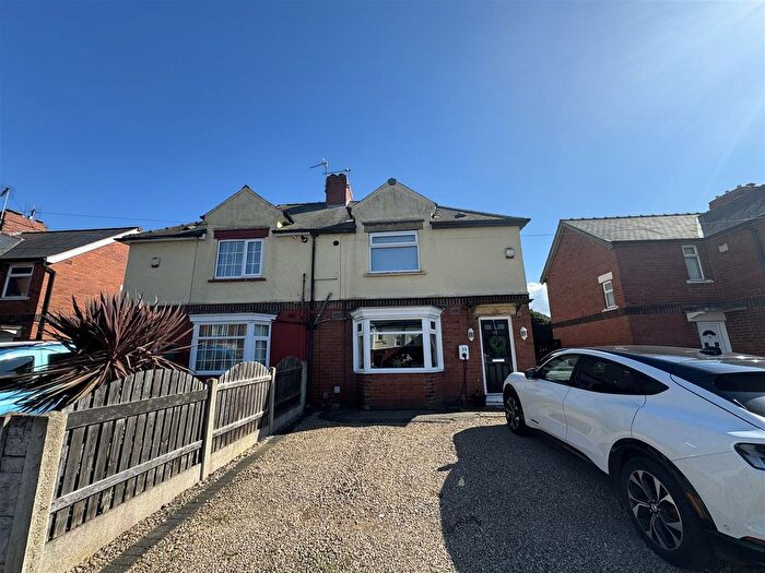 3 Bedroom Semi Detached House For Sale In Greenwood Avenue, Mansfield Woodhouse, Mansfield, NG19