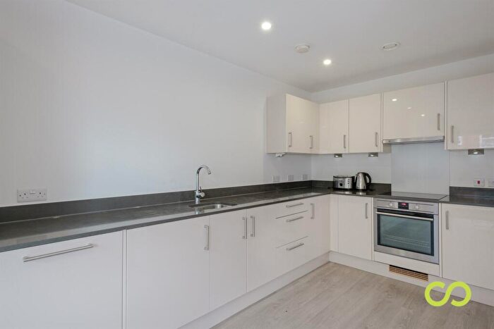 1 Bedroom Flat To Rent In The Pullman Building, Spa Road, Bermondsey, SE16
