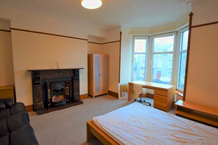 5 Bedroom Flat To Rent In King Street, Old Aberdeen, Aberdeen, AB24