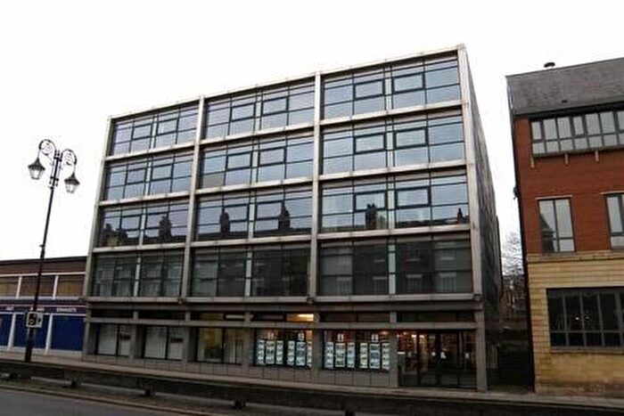 2 Bedroom Flat To Rent In Hush House, Chester, CH1