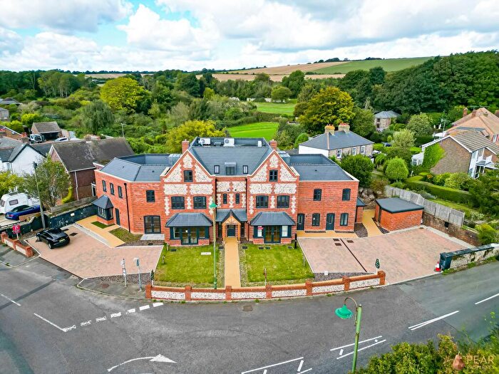 2 Bedroom Flat For Sale In Knights Gate, West Street Sompting, BN15