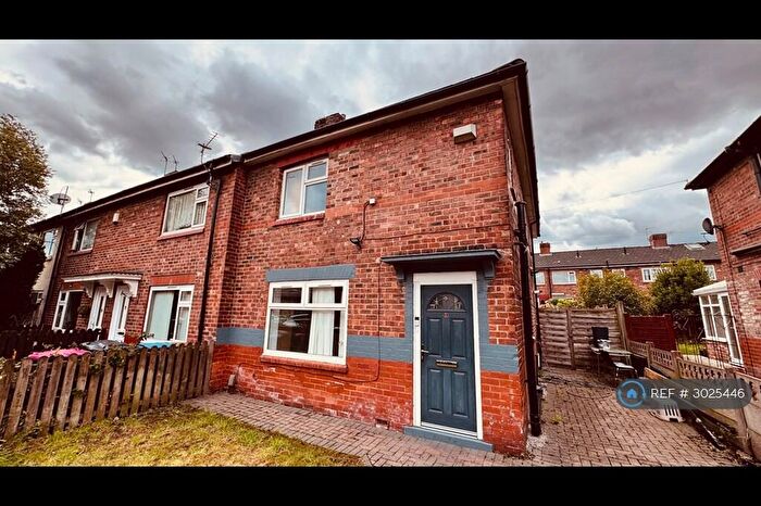 4 Bedroom Terraced House To Rent In Gerald Road, Salford, M6