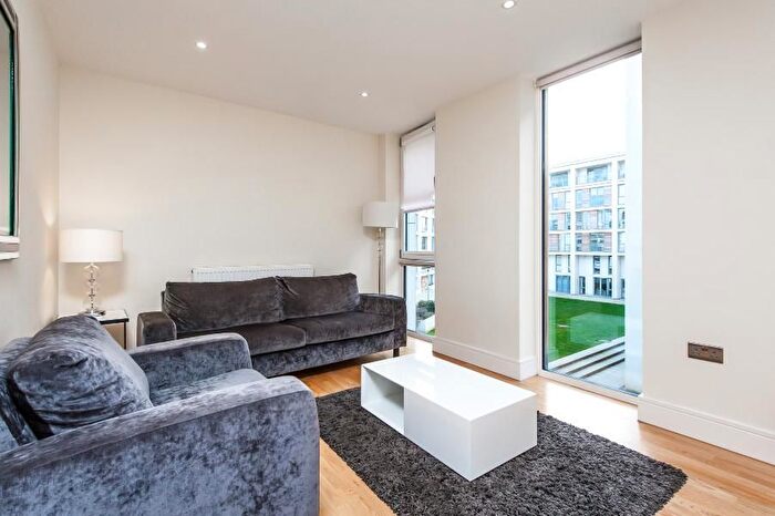 1 Bedroom Flat To Rent In Lett Road, London, SW9