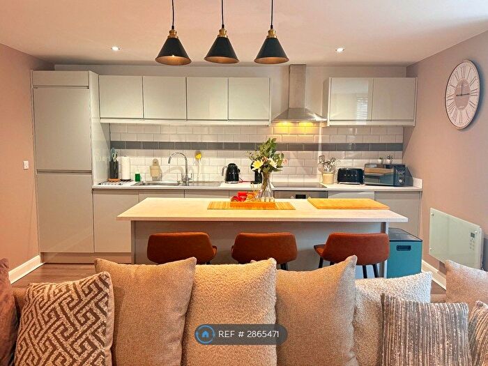 2 Bedroom Flat To Rent In Duncroft, Harrogate, HG1