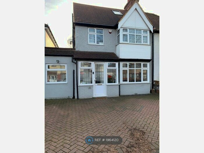4 Bedroom Terraced House To Rent In Parkside Way, London, HA2