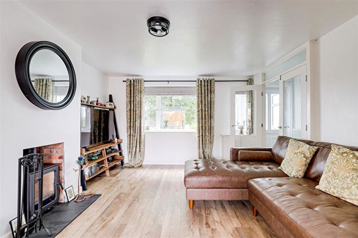 3 Bedroom End Of Terrace House For Sale In Sobers Gardens, Arnold, Nottinghamshire, NG5