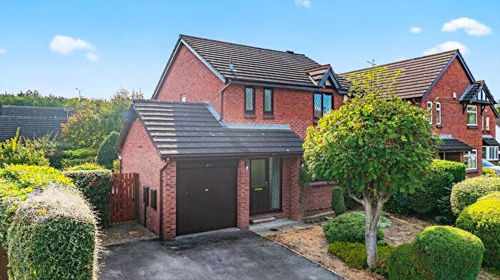3 Bedroom Detached House For Sale In Bishopdale Drive, Collingham, Wetherby, LS22