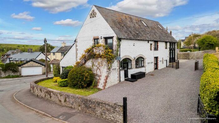 5 Bedroom Barn Conversion For Sale In East Aberthaw, Vale Of Glamorgan, CF62
