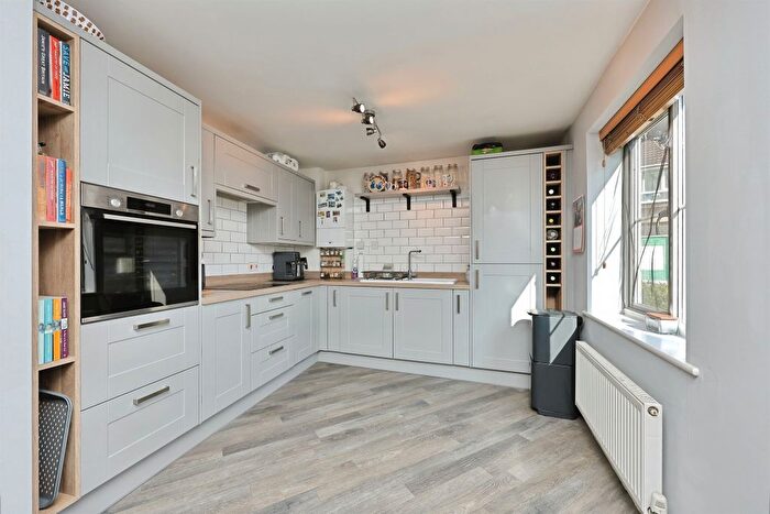 2 Bedroom Flat For Sale In Blackthorn Road, Wymondham, NR18