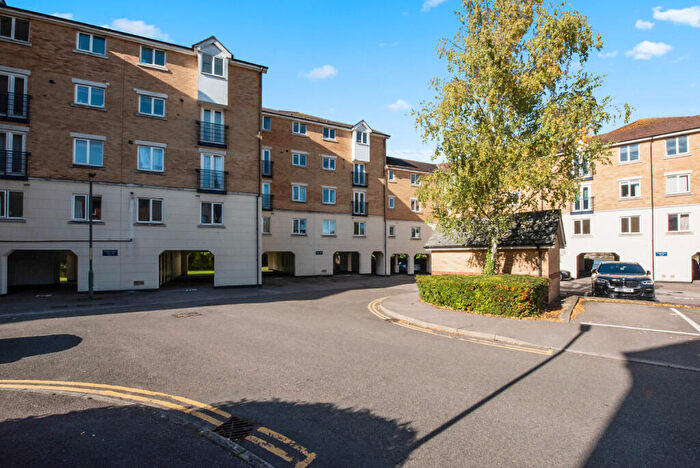 2 Bedroom Apartment To Rent In Keating Close, Rochester, ME1
