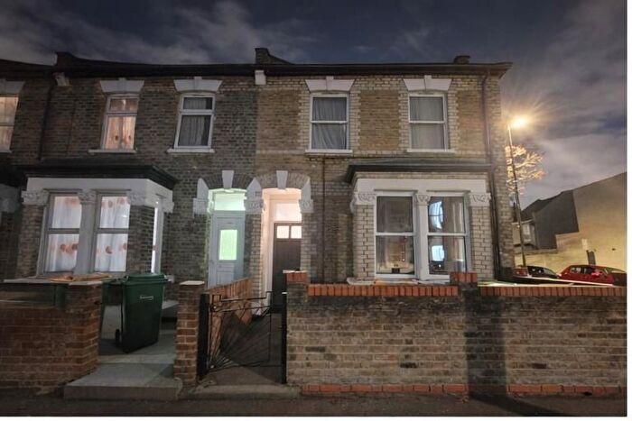 1 Bedroom Flat To Rent In St. Stephen's Road, London, E6