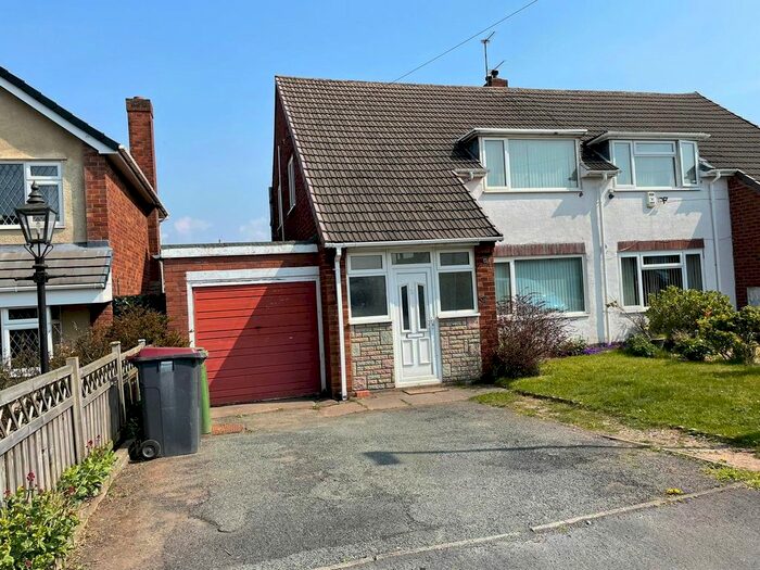 3 Bedroom Semi-Detached House To Rent In Pool Road, Trench, Telford, Shropshire, TF2
