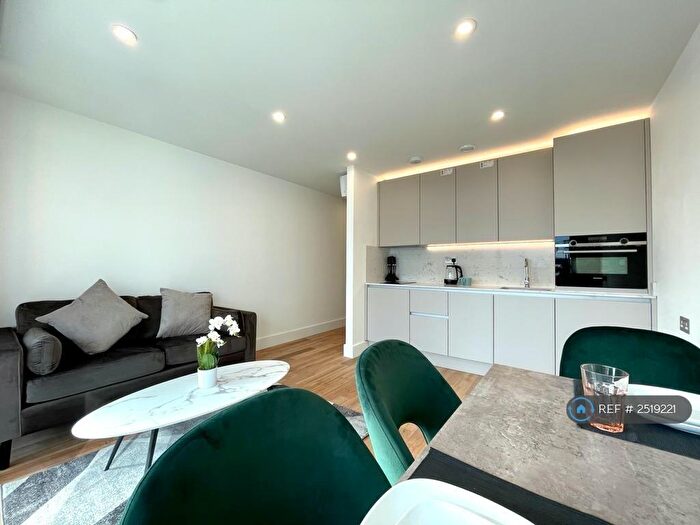 Studio To Rent In Holmes Road, London, NW5