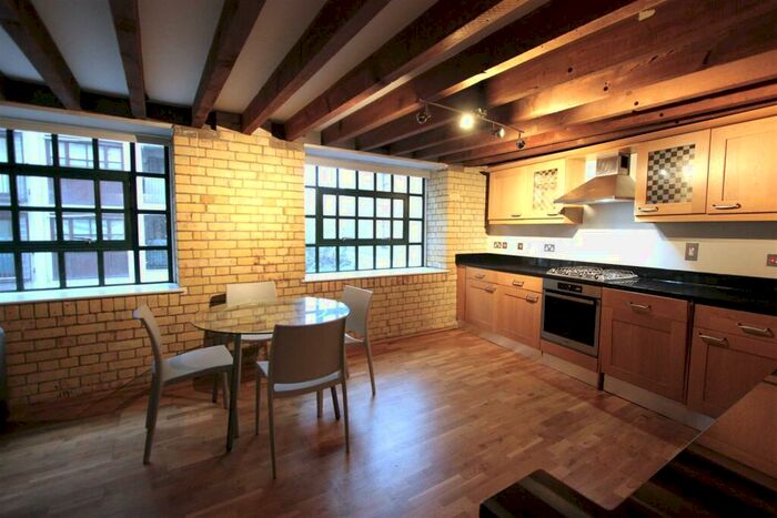 2 Bedroom Apartment To Rent In Merchant Court, Wapping Wall, Wapping, E1W