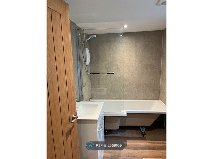 2 Bedroom Semi-Detached House To Rent In Newton Abbot, Newton Abbot, TQ12