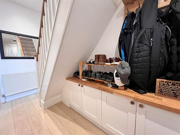 3 Bedroom Semi Detached House For Sale In Moorgreen Road, Cowes, PO31