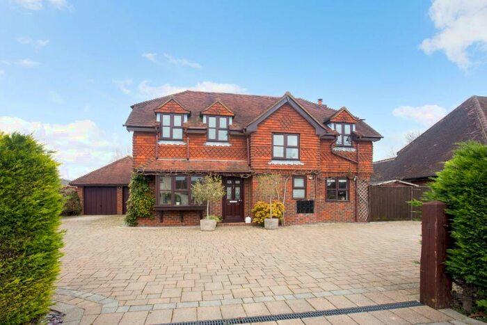 4 Bedroom Detached House To Rent In Wheelers Lane, Brockham, RH3