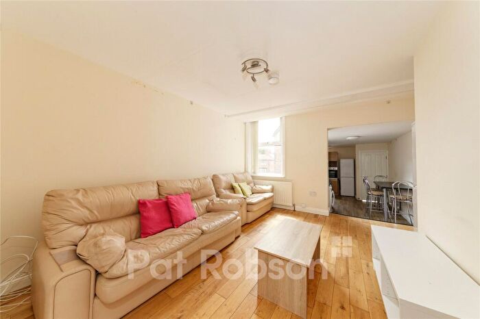 5 Bedroom Maisonette To Rent In Farquhar Street, Jesmond, Newcastle Upon Tyne, NE2