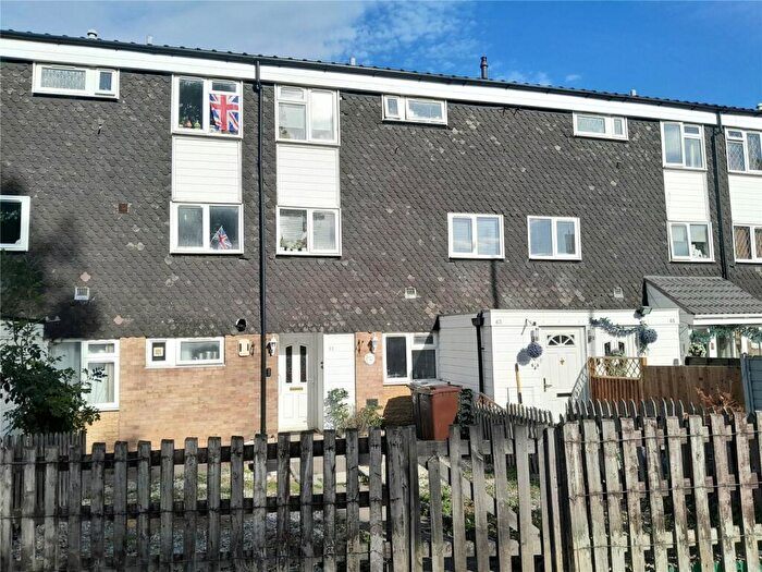 3 Bedroom Maisonette For Sale In Greenlands Road, Birmingham, West Midlands, B37