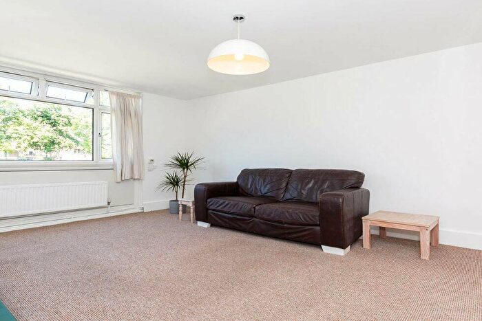 3 Bedroom Flat To Rent In Maitland Park Road, Camden, NW3