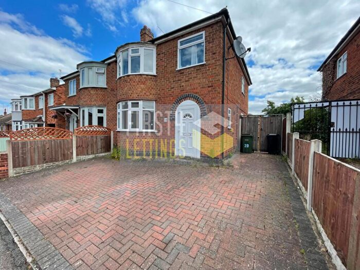 3 Bedroom Semi Detached House To Rent In Bradgate Drive, Wigston, LE18