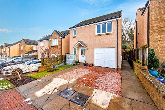 3 Bedroom Detached House For Sale In Whitehouse Crescent, Gorebridge, Midlothian, EH23
