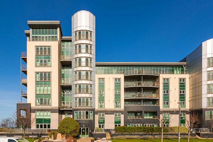 2 Bedroom Flat For Sale In / Western Harbour Drive, Edinburgh, EH6