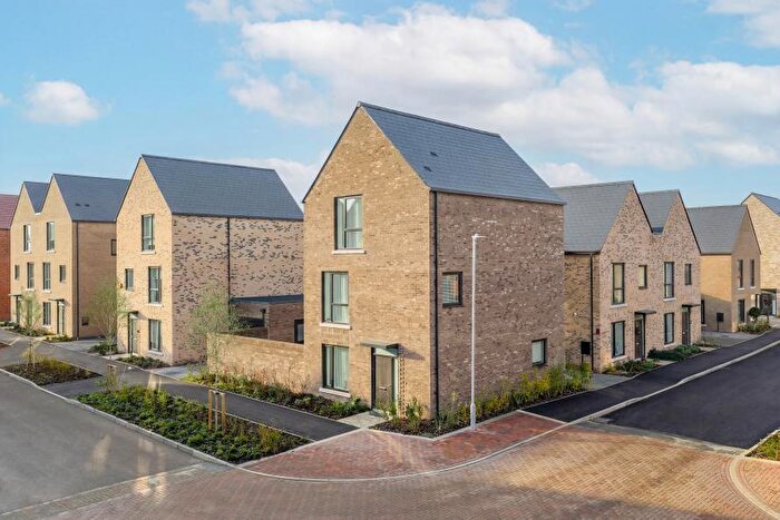 4 Bedroom Detached House For Sale In Newmarket Road, Cambridge, CB5