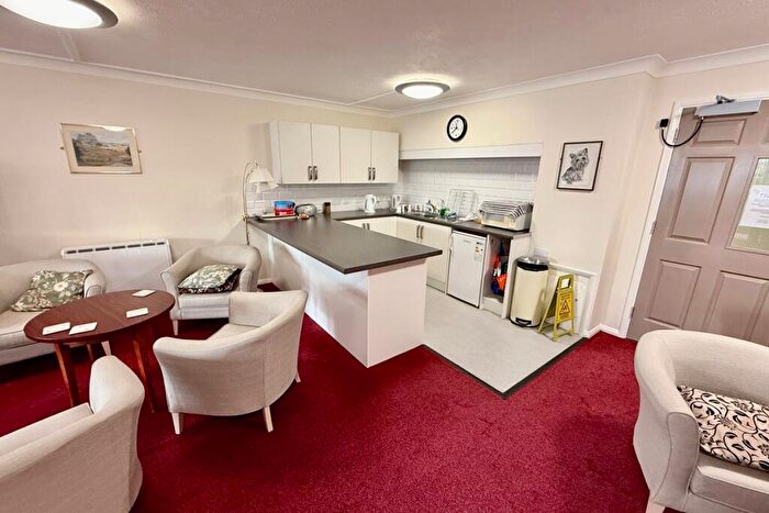 2 Bedroom Retirement Property For Sale In Penrith Court, Broadwater Street East, Worthing, West Sussex, BN14