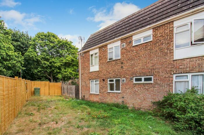 1 Bedroom Maisonette To Rent In Gershwin Road, Basingstoke, RG22