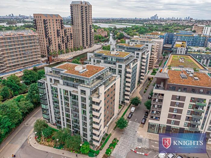 2 Bedroom Apartment For Sale In Lapwing Heights, Hale Viallage, London, N17