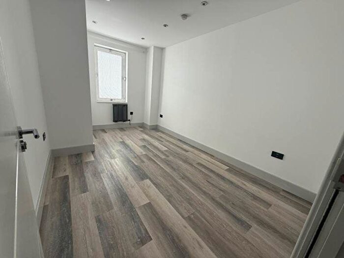 1 Bedroom Flat To Rent In Stratsmore House, London Road, RM7