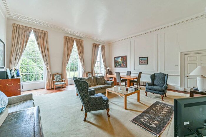 3 Bedroom Flat For Sale In Dartmouth Row, Blackheath, London, SE10