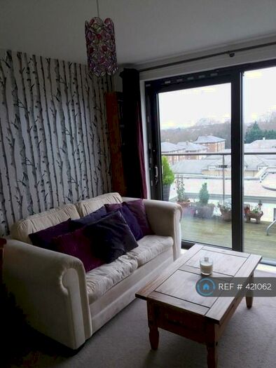 1 Bedroom Flat To Rent In Skerne Road, Kingston Upon Thames, KT2