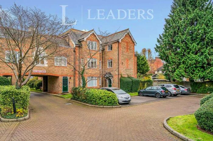 2 Bedroom Property To Rent In Latium Close, AL1