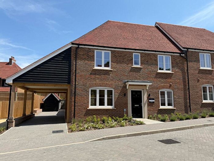 3 Bedroom Semi-Detached House For Sale In Blundell Drive, Haslemere, Surrey, GU27