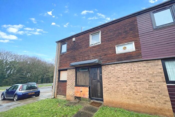 2 Bedroom End Of Terrace House For Sale In Holmecross Road, Northampton, NN3