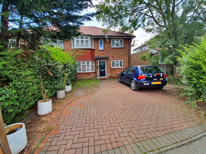 2 Bedroom Maisonette To Rent In Slough Lane, London, NW9