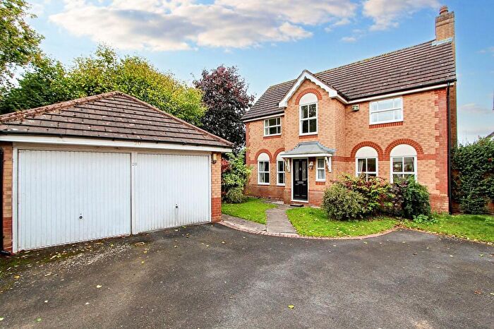 4 Bedroom Detached House For Sale In Bodicote Grove, Four Oaks, B75