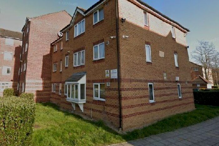 1 Bedroom Flat To Rent In Bream Close, London, N17