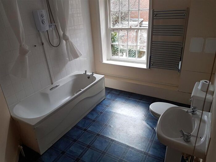 2 Bedroom Apartment To Rent In Church Street, Canterbury, CT1