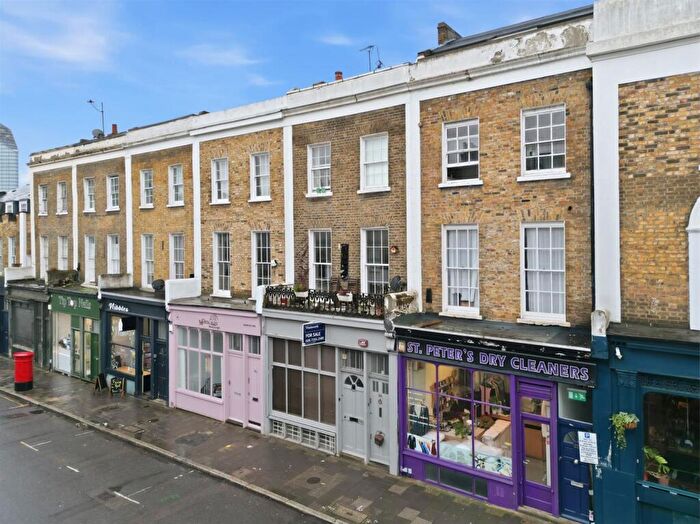 3 Bedroom Property For Sale In St Peters Street, Old Street, N1
