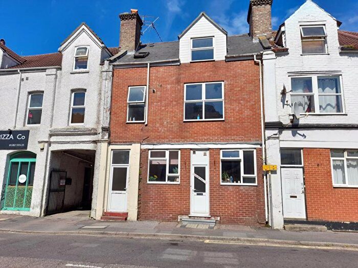 3 Bedroom Property To Rent In St Swithuns Road South, Bournemouth, BH1