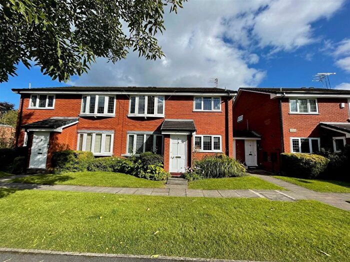 2 Bedroom Flat To Rent In Flat Church Court, Cecil Road, Hale, WA15