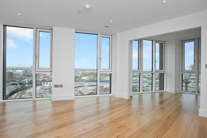2 Bedroom Flat To Rent In High Street, London, E15