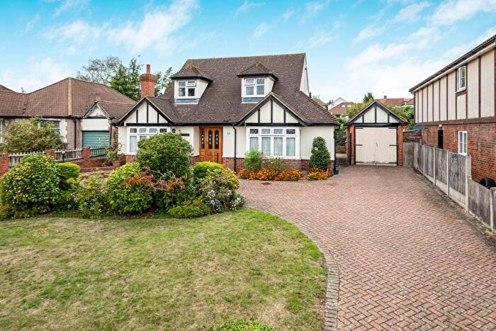 5 Bedroom Detached House For Sale In Blackfen Road, Sidcup, DA15