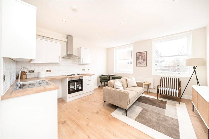 1 Bedroom Flat To Rent In Commercial Road, London, E1