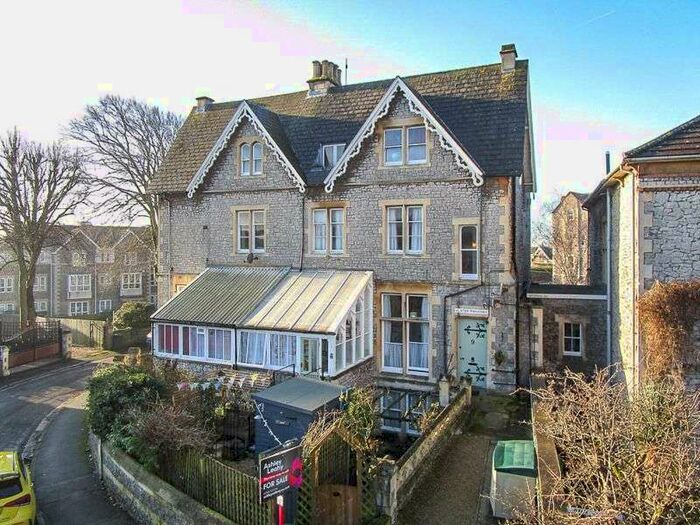 3 Bedroom Property For Sale In Shrubbery Road, Weston Super Mare 3